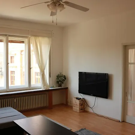 Charming Flat In Old Town With Amazing River Views Apartment Prag