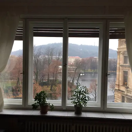 Charming Flat In Old Town With Amazing River Views Apartment