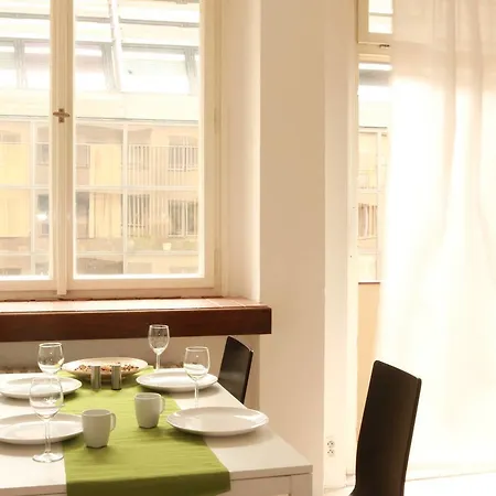 Charming Flat In Old Town With Amazing River Views *