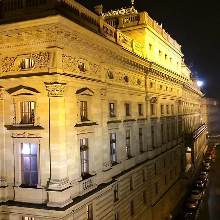Apartment Charming Flat In Old Town With Amazing River Views Prag